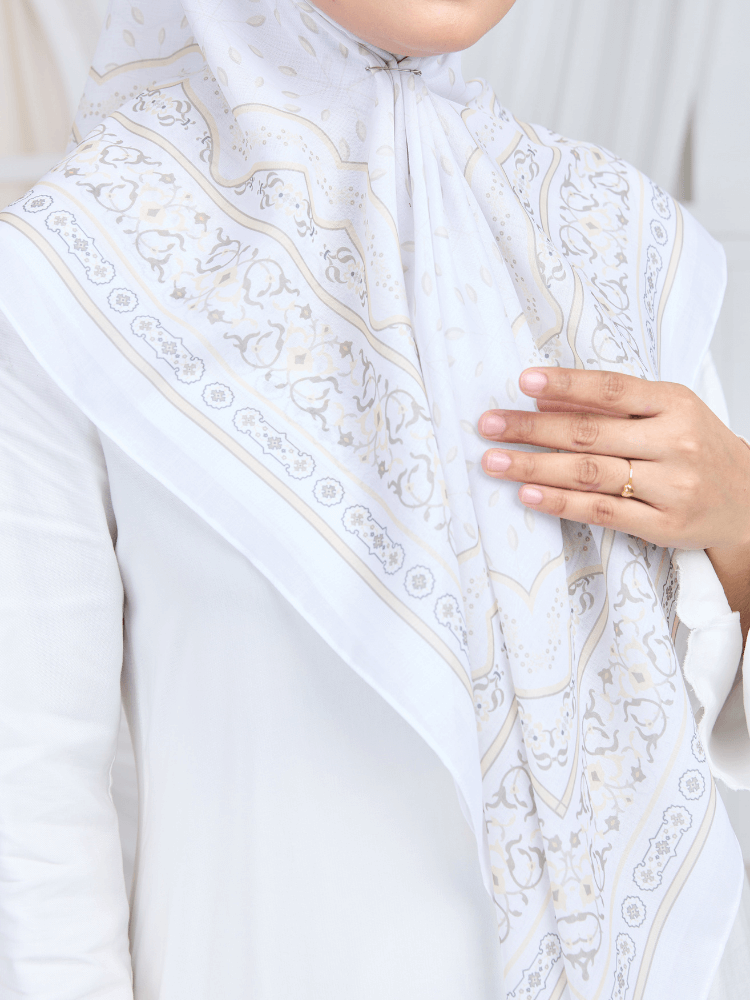 MAJESTIC IVORY LACE - Image 4